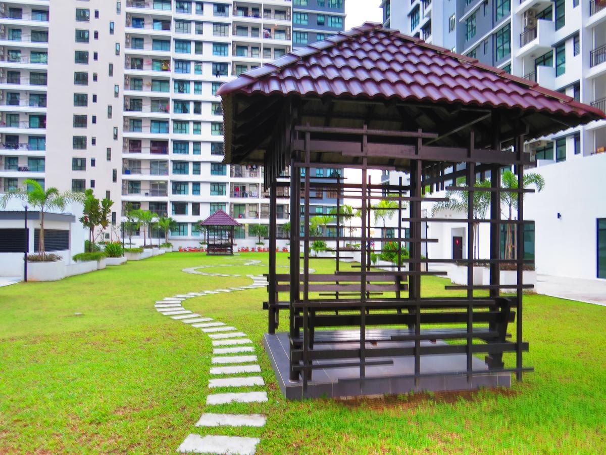 The Garden By J&G Vacation Homes Skudai Extérieur photo
